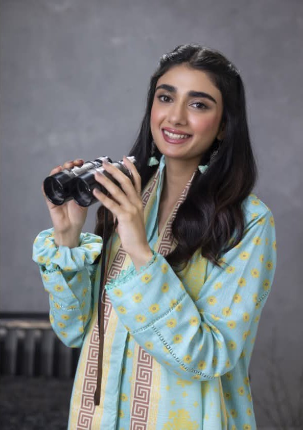 Charming Khaddar 3-Piece Printed Suit